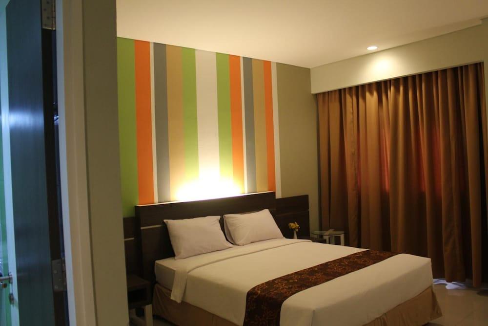Pose In Hotel Solo Zewnętrze zdjęcie